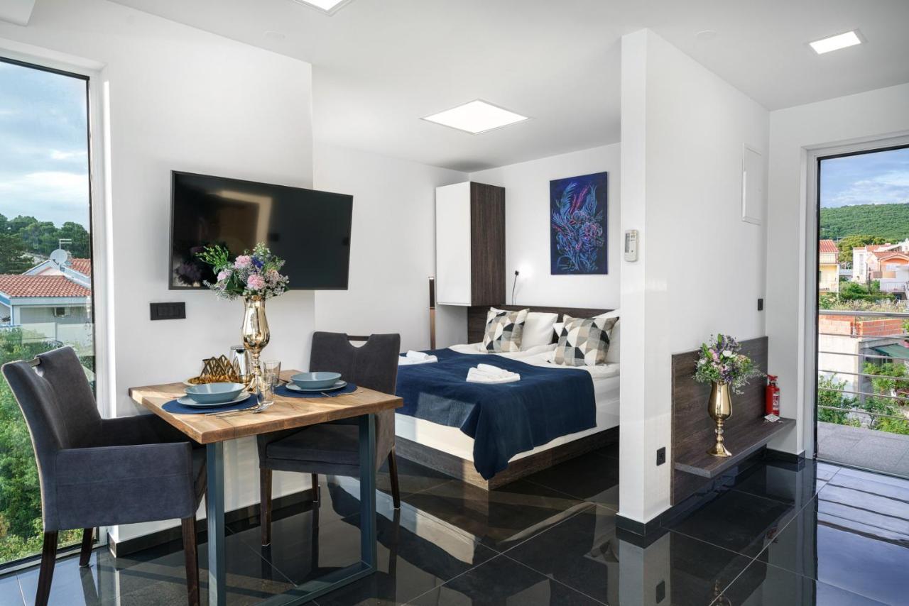 Alexandra Apartments Tribalj Extérieur photo