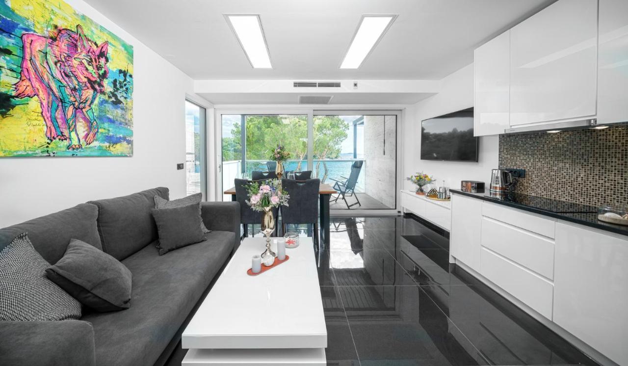 Alexandra Apartments Tribalj Extérieur photo
